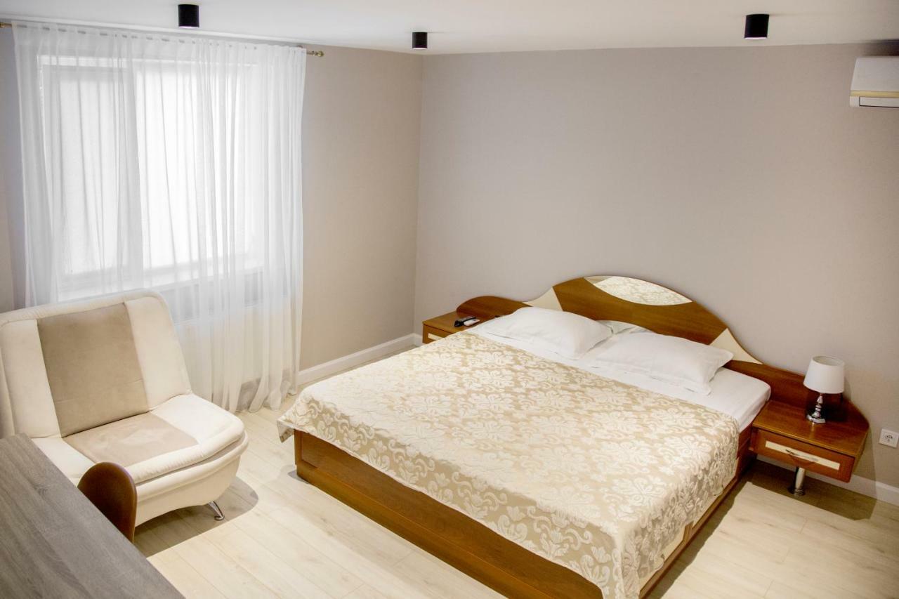 איזמאיל Vip Hotel מראה חיצוני תמונה