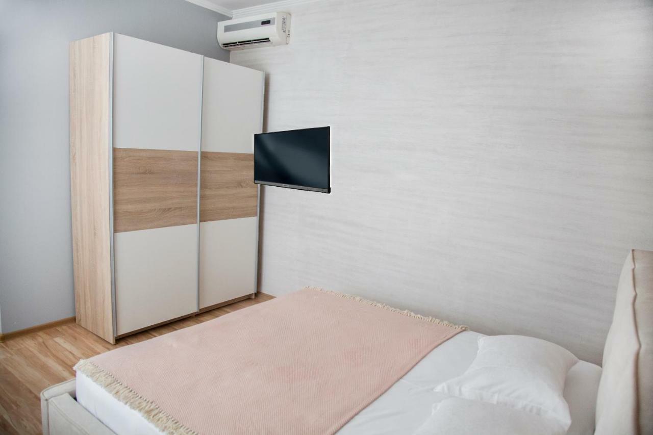 איזמאיל Vip Hotel מראה חיצוני תמונה